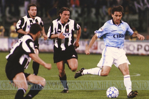 1998, Mancini propizia la prima Supercoppa